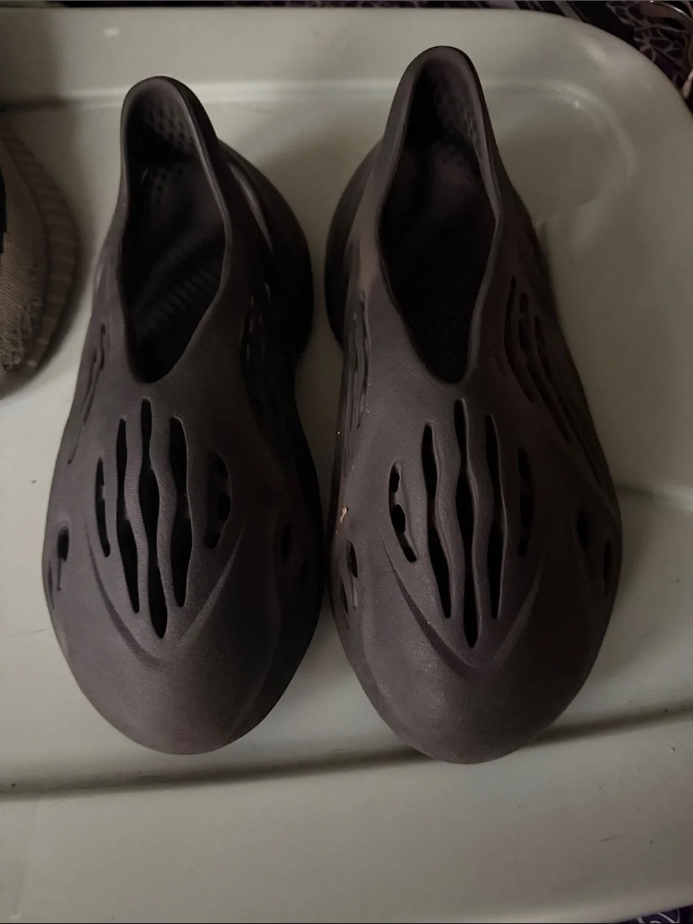 Yeezy Foam Runner Slip-On Shoes - Dark Brown